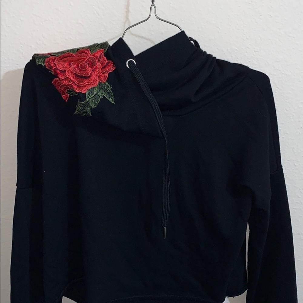 Cute embroidery black cropped hoodie